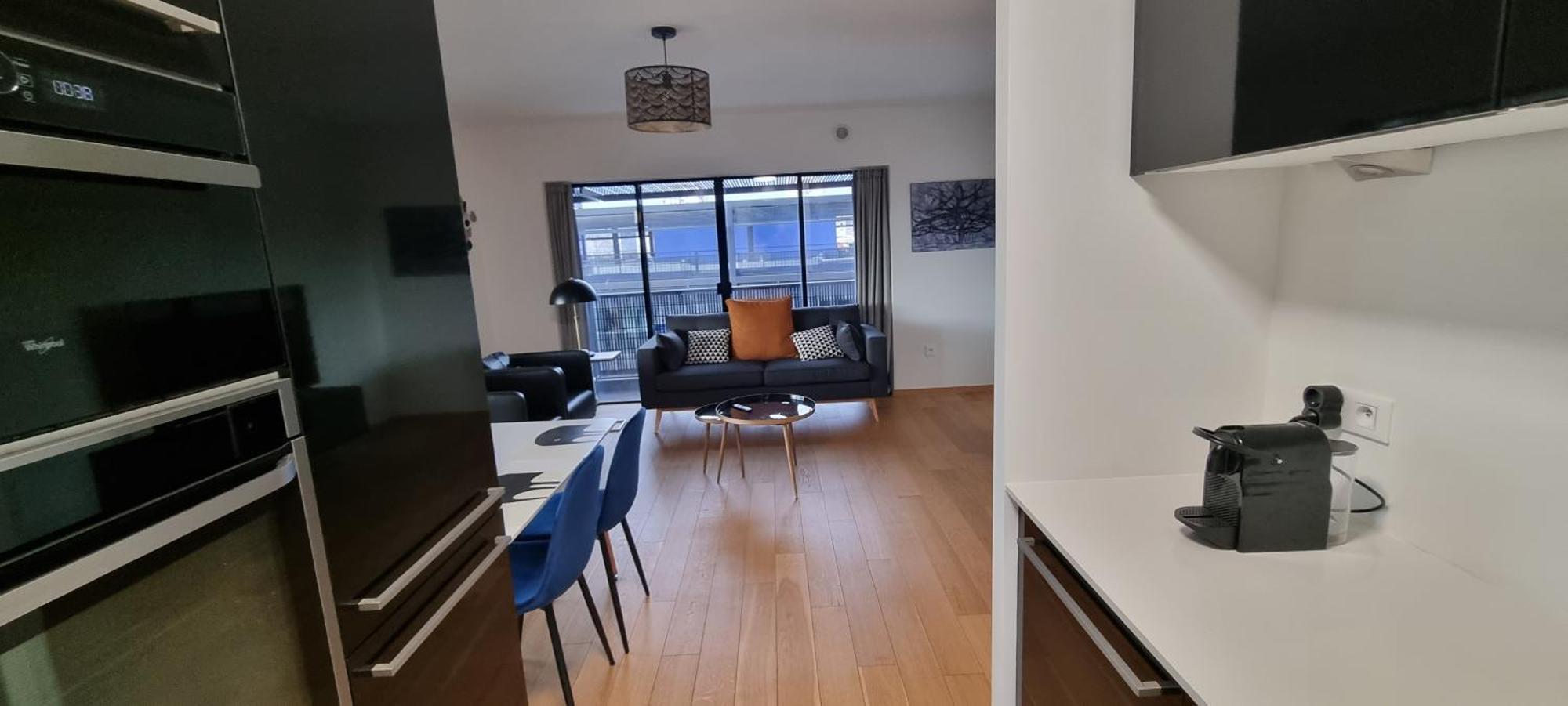 Bel Appartement Contemporain Avec Terrasse Climatisation Et Parking Payant En Option Strasbourg Kültér fotó