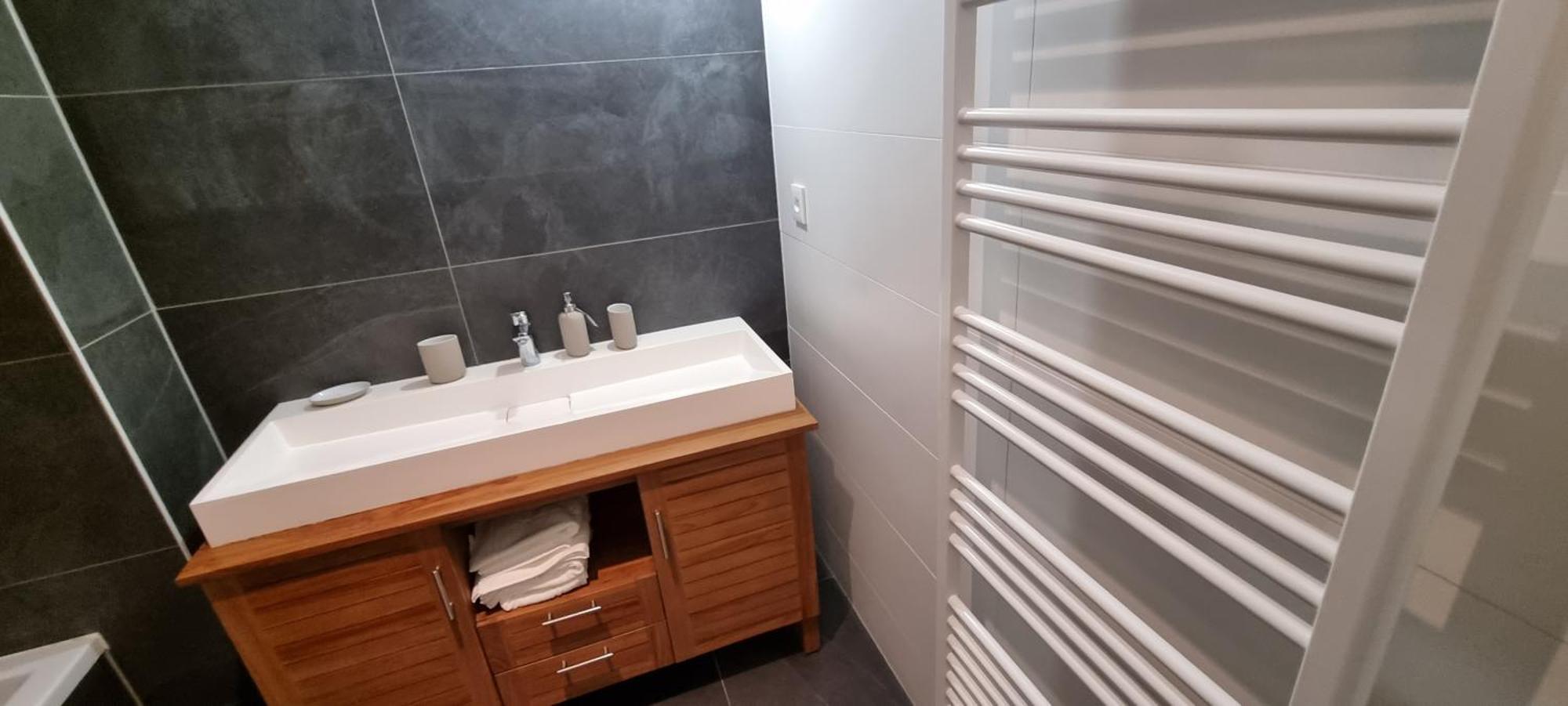 Bel Appartement Contemporain Avec Terrasse Climatisation Et Parking Payant En Option Strasbourg Kültér fotó